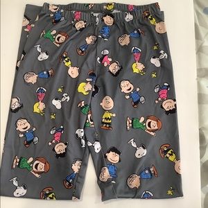 Peanuts gang Snoopy Charlie Brown leggings M